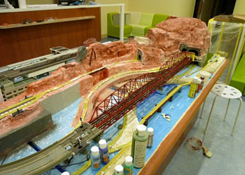 電車庫付近の下地形成と塗り分け